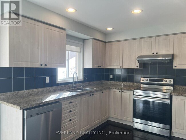 Photo du bâtiment - 15 Orchid Rd