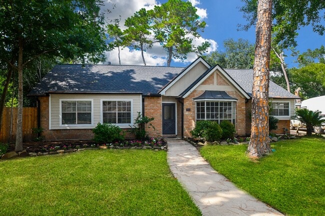 Building Photo - 1006 White Sands Rd