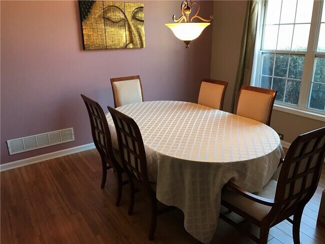 Foto del edificio - 2265 Perch Way SW