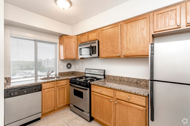 Kitchen - Westwood Tower