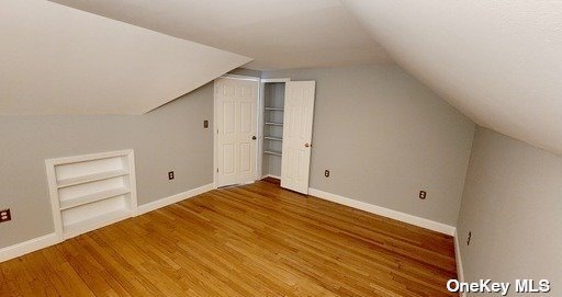 Foto del edificio - 231 Hendrickson Ave