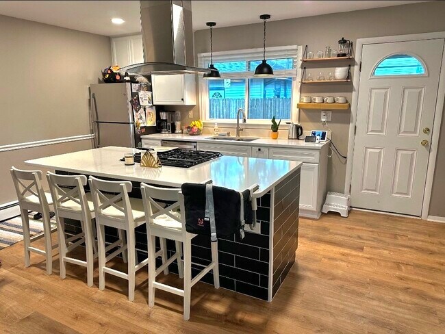 Foto del edificio - 519 Oakwood Dr