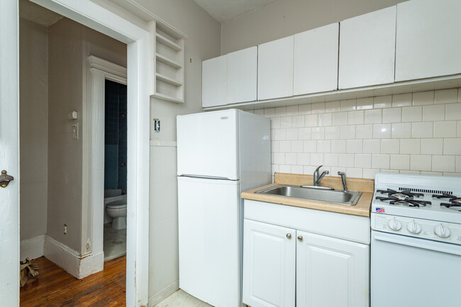 Building Photo - 30 Revere St