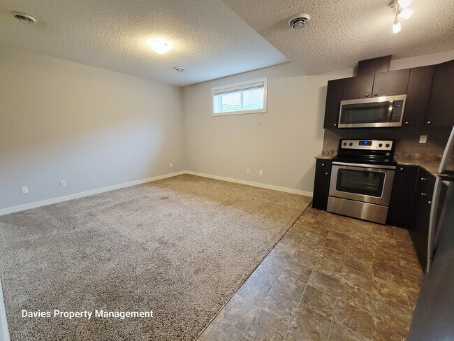 Building Photo - 6762 Elston Ln NW