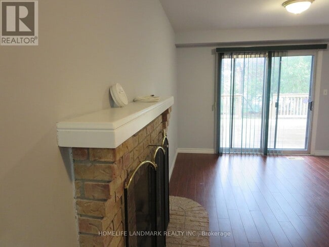 Photo du bâtiment - 259 McNicoll Ave