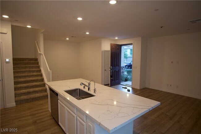 Foto del edificio - 7342 N Decatur Blvd