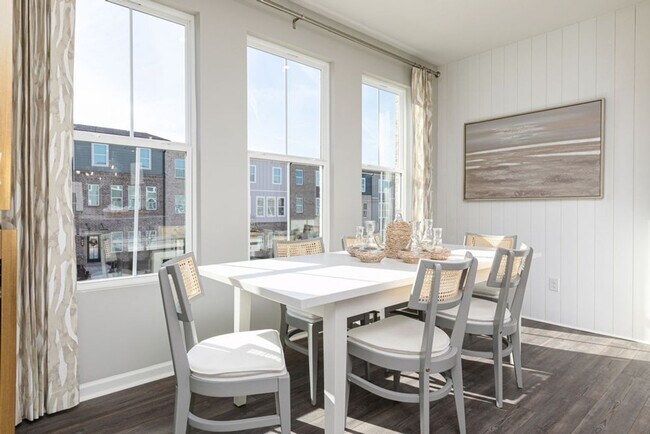 Building Photo - 2861 Beacon Cove