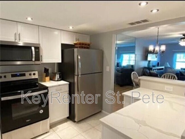 Foto del edificio - 4650 Cove Cir