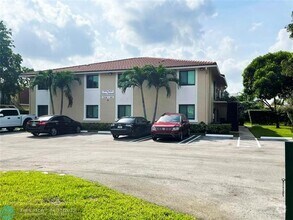 Building Photo - 11452 Royal Palm Blvd