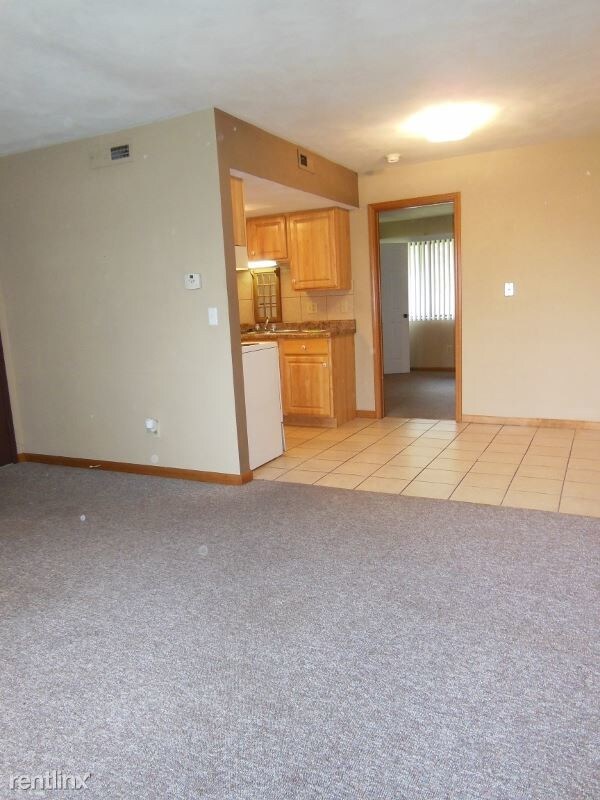 Primary Photo - 1 br, 1 bath Apartment - 525 W H St Apt 3