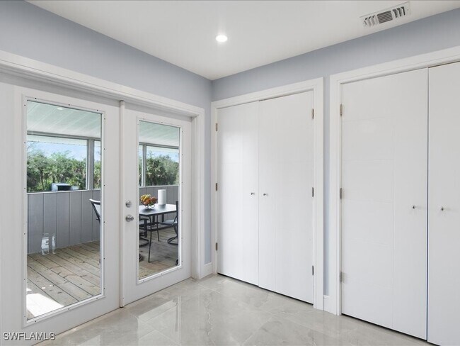 Foto del edificio - 220 39th Ave NW