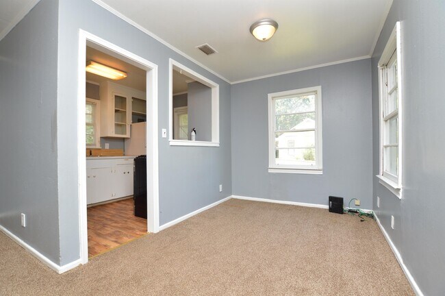 Building Photo - 1716 Charlton StreetUnit A