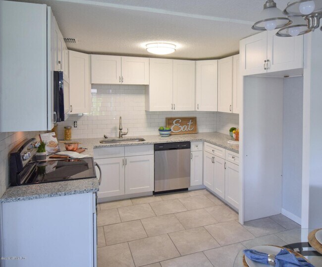 Photo - 1354 Stimson St House