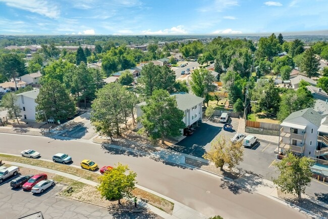 Building Photo - Excellent Pricing on our 1/1's!  Off Stree...