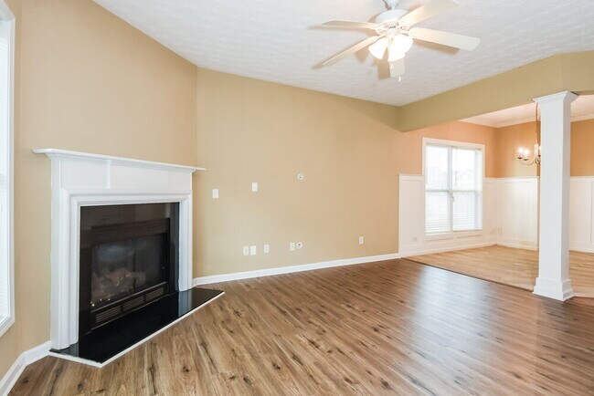 Foto del edificio - 206 Winterbury Dr