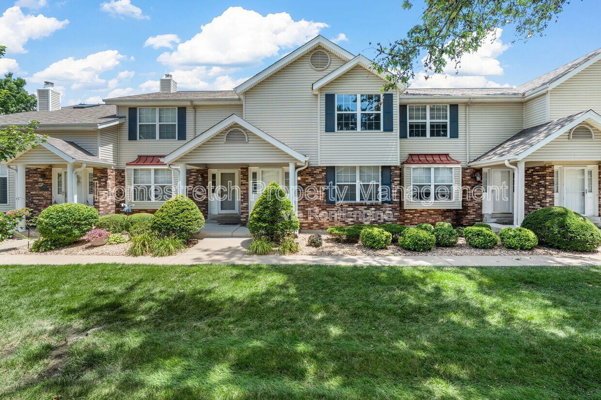 Foto principal - 1777 Honeysuckle Dr