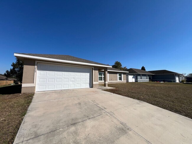 Building Photo - GORGEOUS 3 Bedroom, 2 Bathroom Home in Oca...