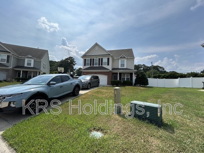Building Photo - 42 Ravenscroft Ln