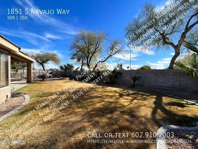 Building Photo - 1851 S Navajo Way