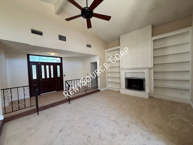 Building Photo - 2522 Marcella St