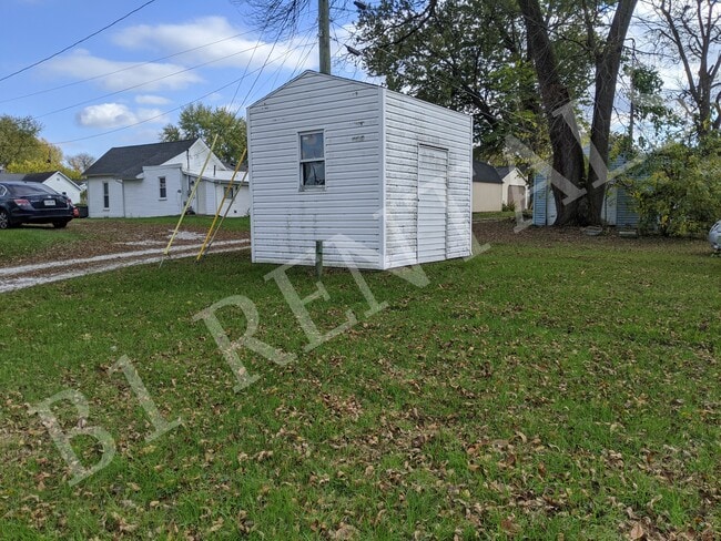 Building Photo - 601 S Lynn St