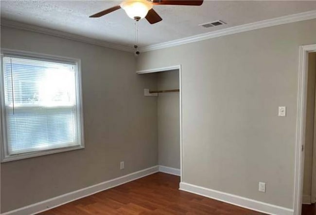 Building Photo - 1059 McDow Dr