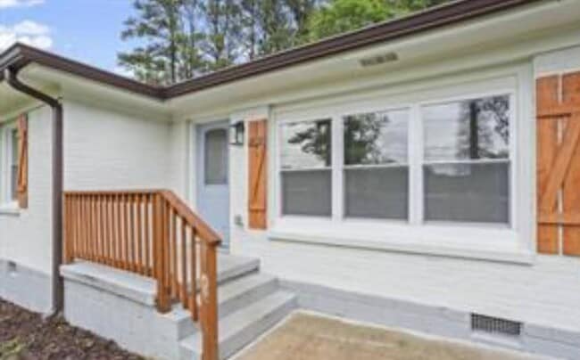 Building Photo - 2478 Graywall St