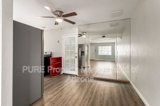 Foto del edificio - 2538 E Coolidge St