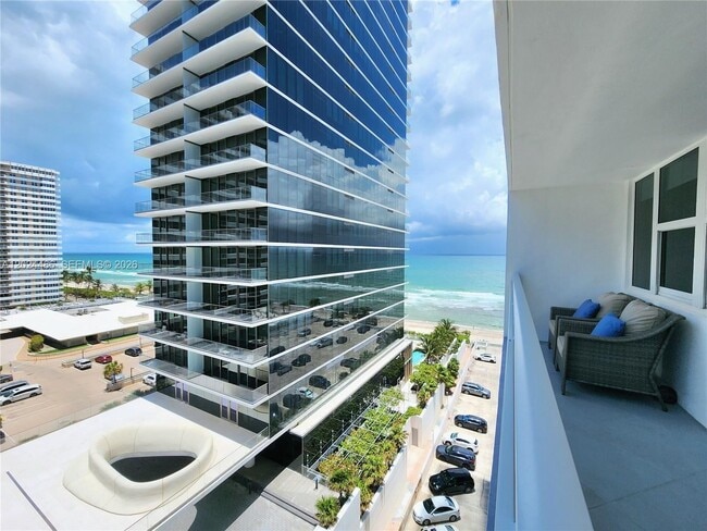 Foto del edificio - 2030 S Ocean Dr