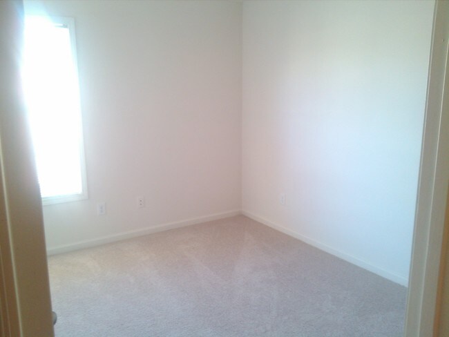 Bedroom - 636 Waveland Museum Ln