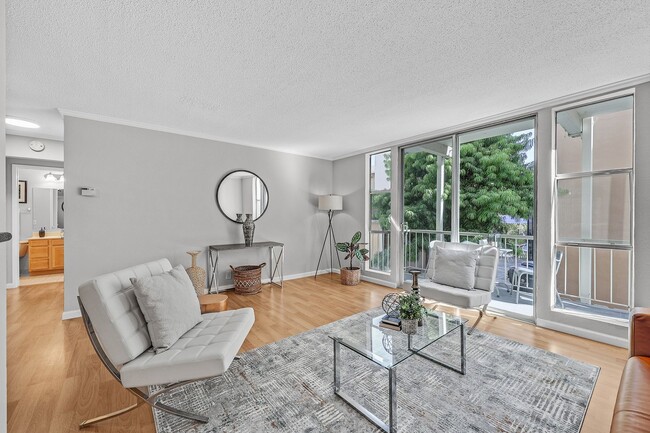 Building Photo - Chic 1-bedroom condominium located in the ...