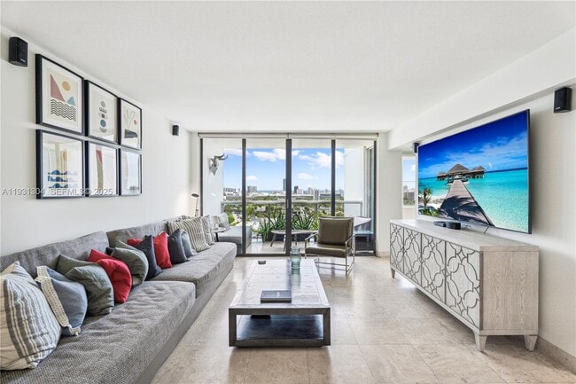 Foto del edificio - 1900 Sunset Harbour Dr