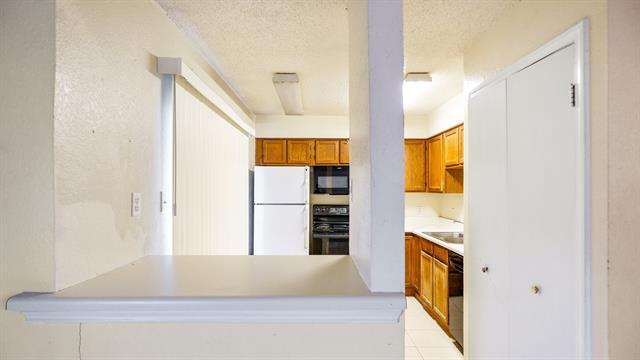 Foto del edificio - 4748 Old Bent Tree Ln