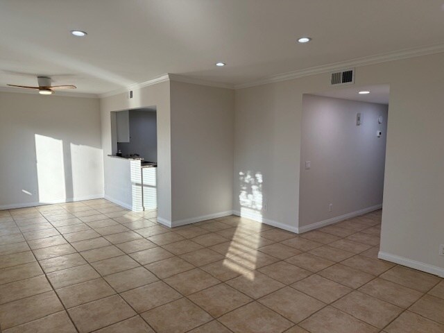 Foto del edificio - 43376 Cook St
