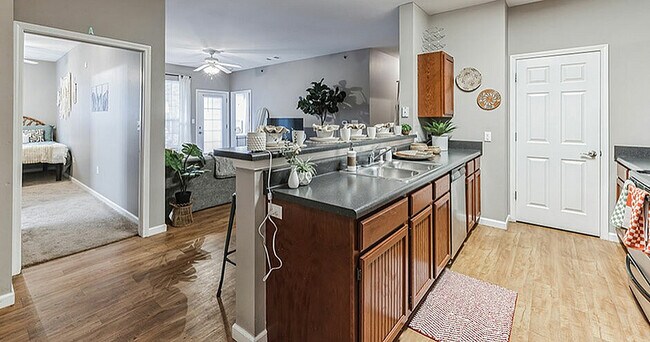 Cocina-02-Gimnasio-01-Hill-Place-Fayetteville-AR - Hill Place