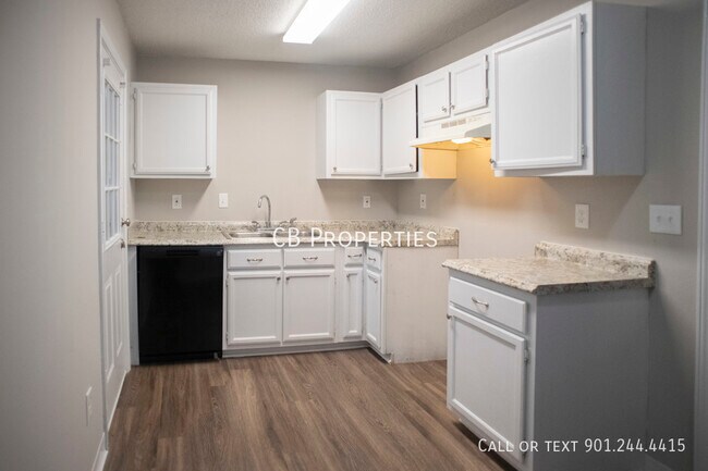 Building Photo - 3316 Bestway Dr