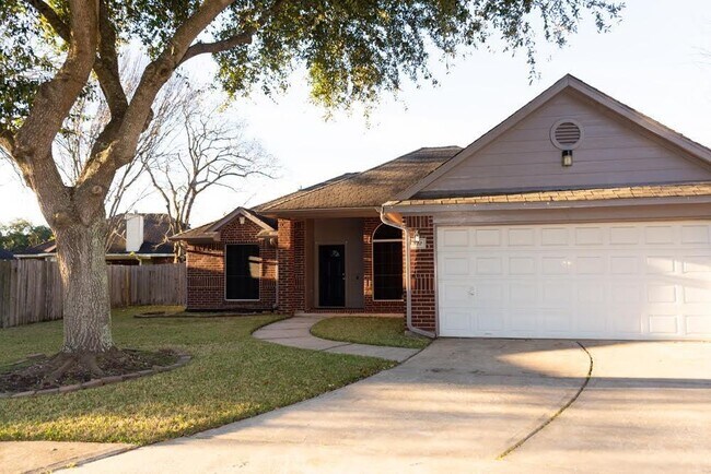 Foto del edificio - 822 Oak Lodge Ct