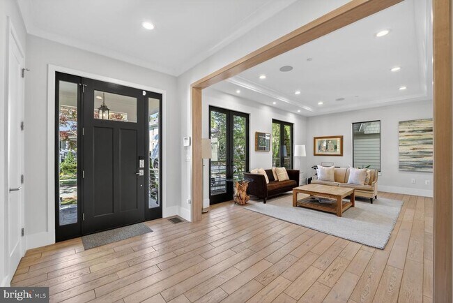 Foto del edificio - 5310 Dorsett Pl NW