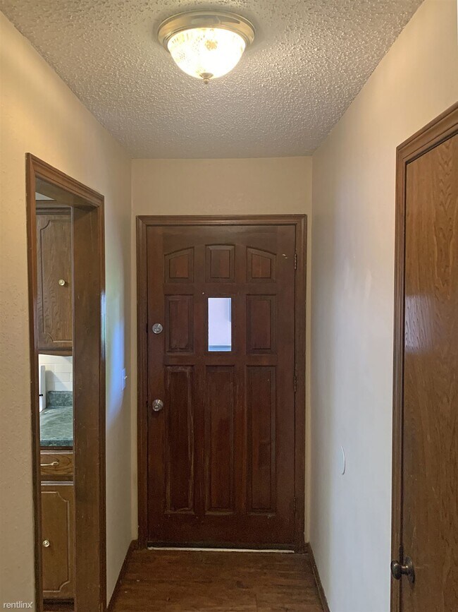 Foto del edificio - 3 br, 1.5 bath House - 904 Glenwood Drive