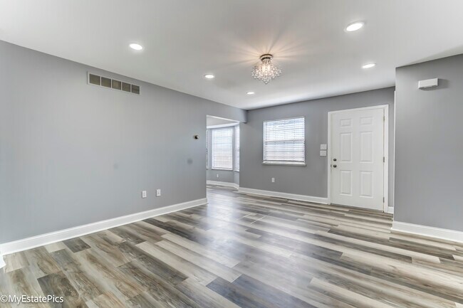 Foto del edificio - 43449 Arbor Way W
