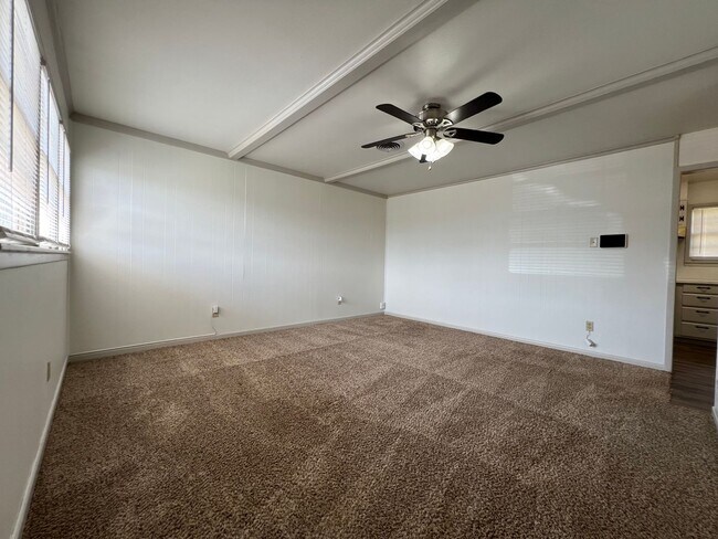Foto del edificio - Welcome to this charming 3-bedroom, 1.5-ba...