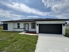Building Photo - 113 Dogwood Dr Cir