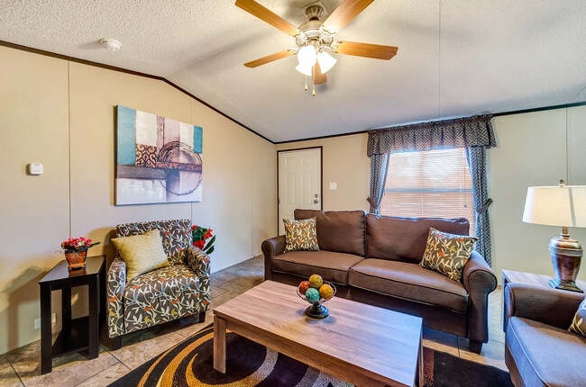 Building Photo - Pearce Point