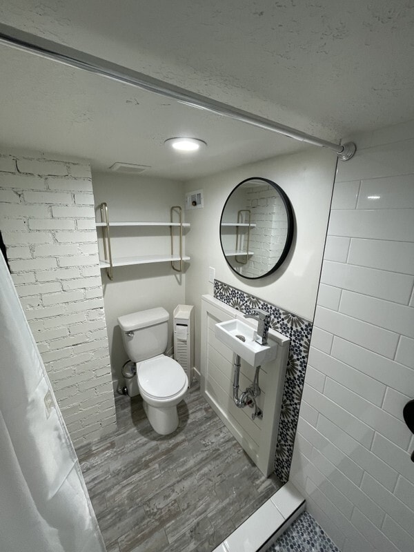 Building Photo - 836 E 400 N