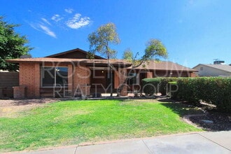 Building Photo - 621 W Los Lagos Vista Ave