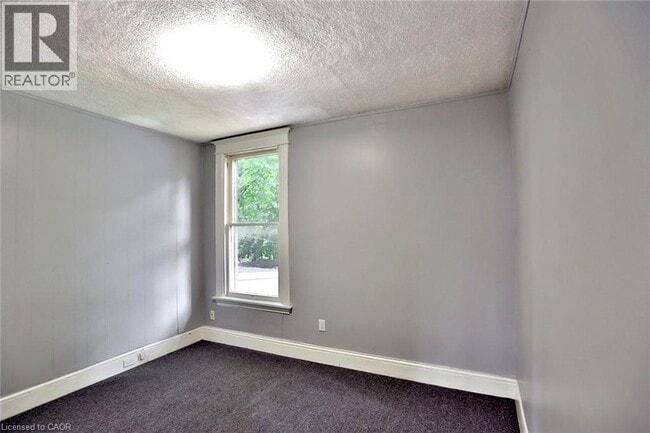 Building Photo - 89 Burris St