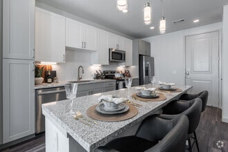 Interior Photo - Jefferson Cove