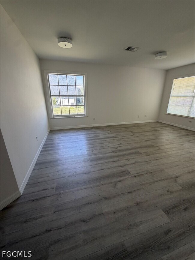 Foto del edificio - 10625 Windsmont Ct