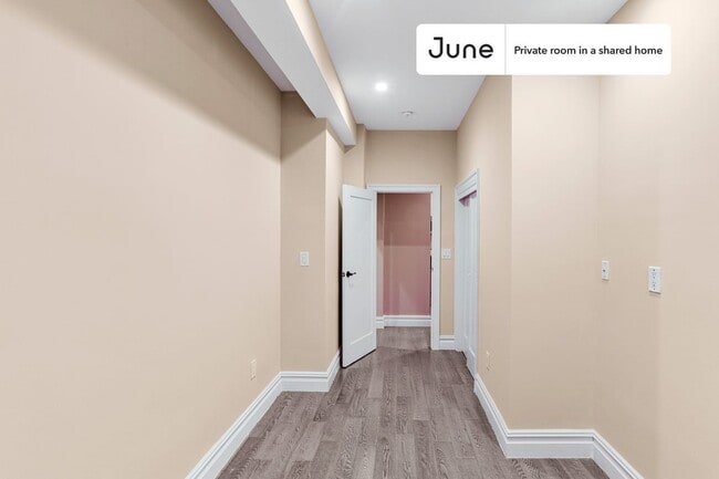 Foto del edificio - Room in Shared 3 bed/2 bath home