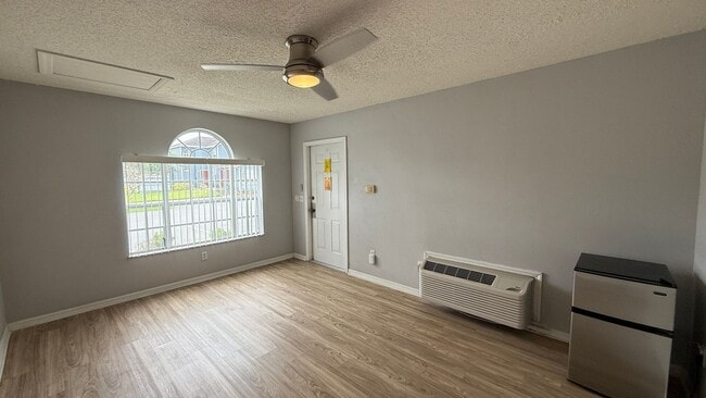 Foto del edificio - 120 Coco Plum Dr